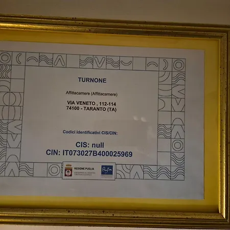 Turnone بيت ضيافة تارانتو